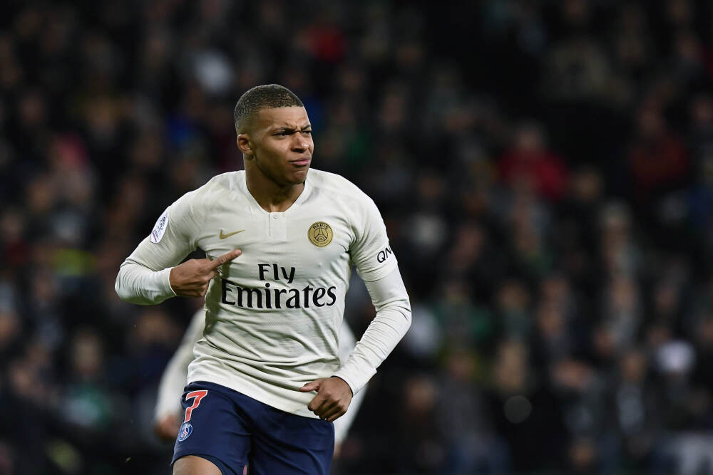 腓骨骨折接受手术！邦马蒂：生涯第一次重伤 希望赛季结束前复出